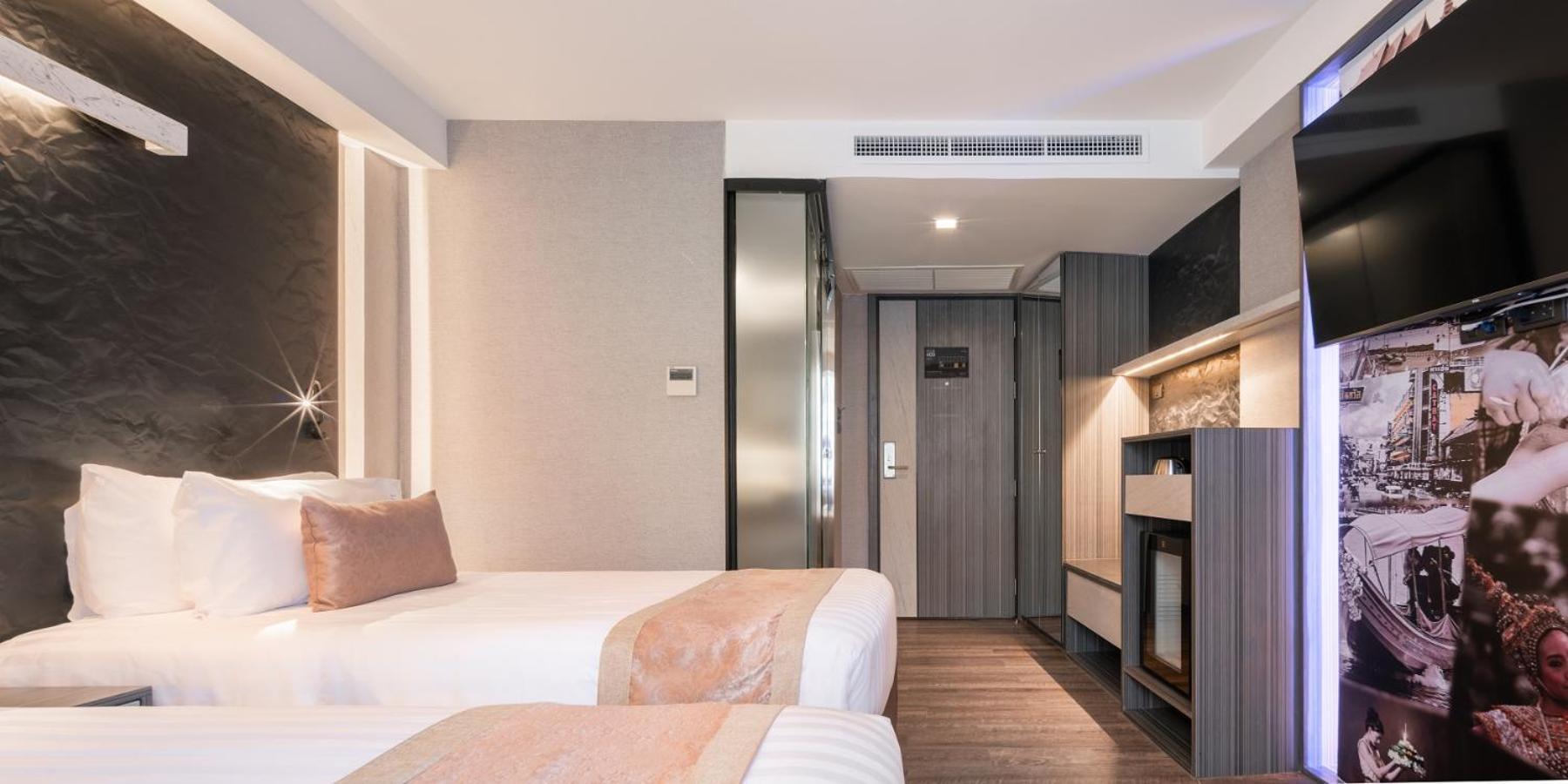 Aspira Gems Center Silom Hotel Банкок Стая снимка