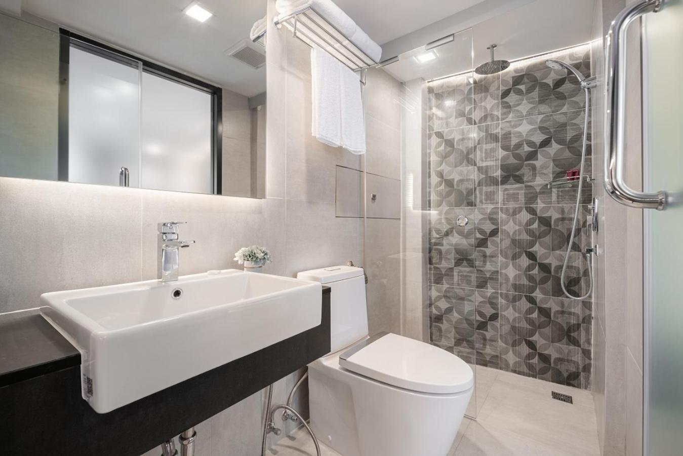 Aspira Gems Center Silom Hotel Банкок Стая снимка